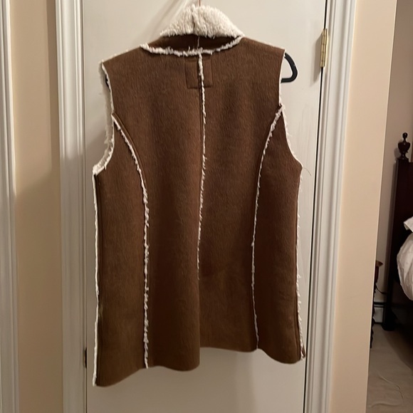Dylan Faux Suede/Fur Vest - Picture 4 of 4
